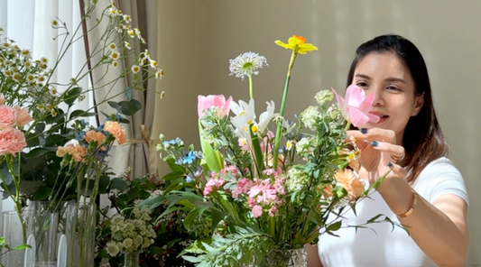 A Fresh Take on Flowers: How Everyone Styles Their DIY Flower Kit Differently