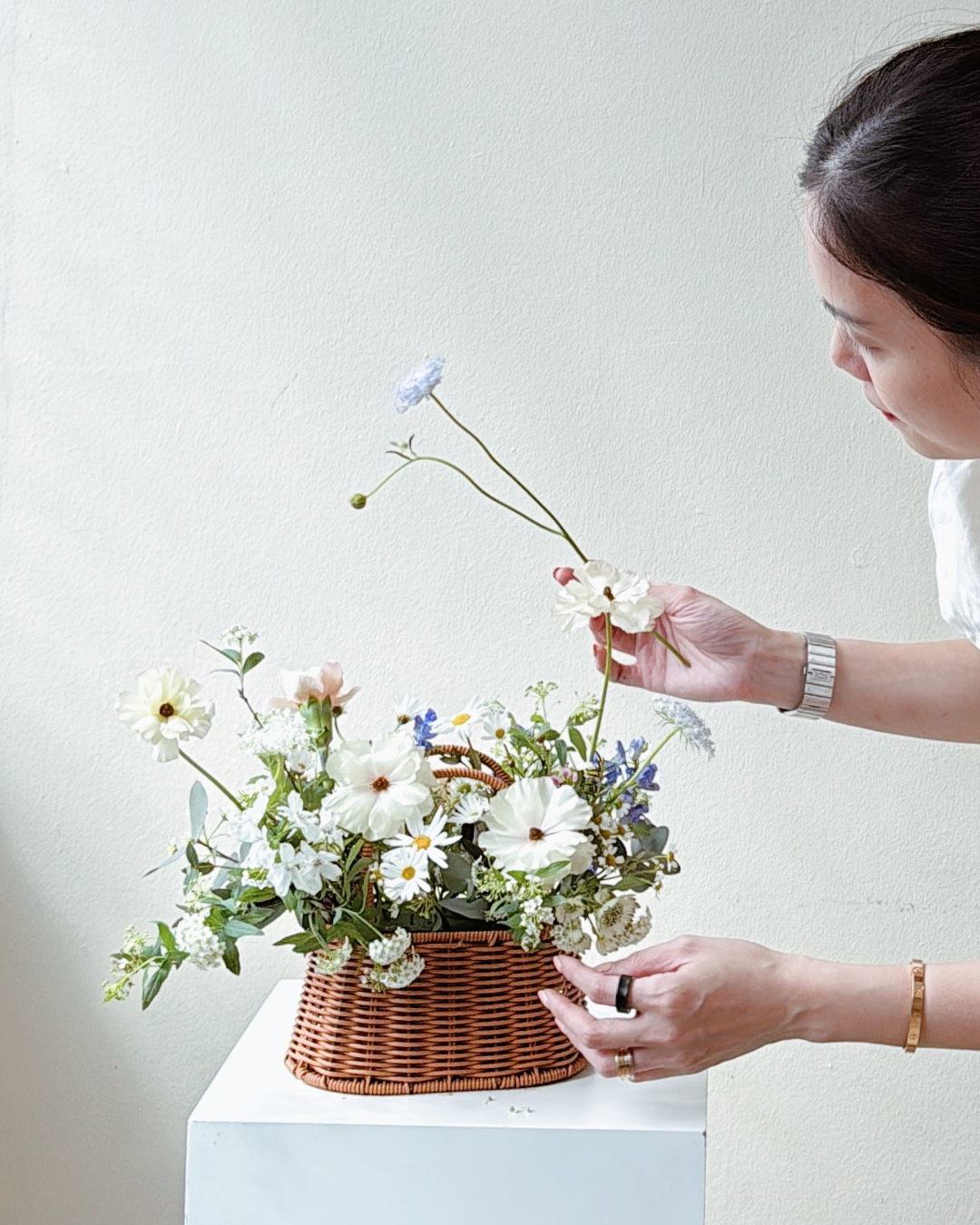 Mother's Day Workshop (10 May) - Fresh Flowers Garden Style Basket Arrangement