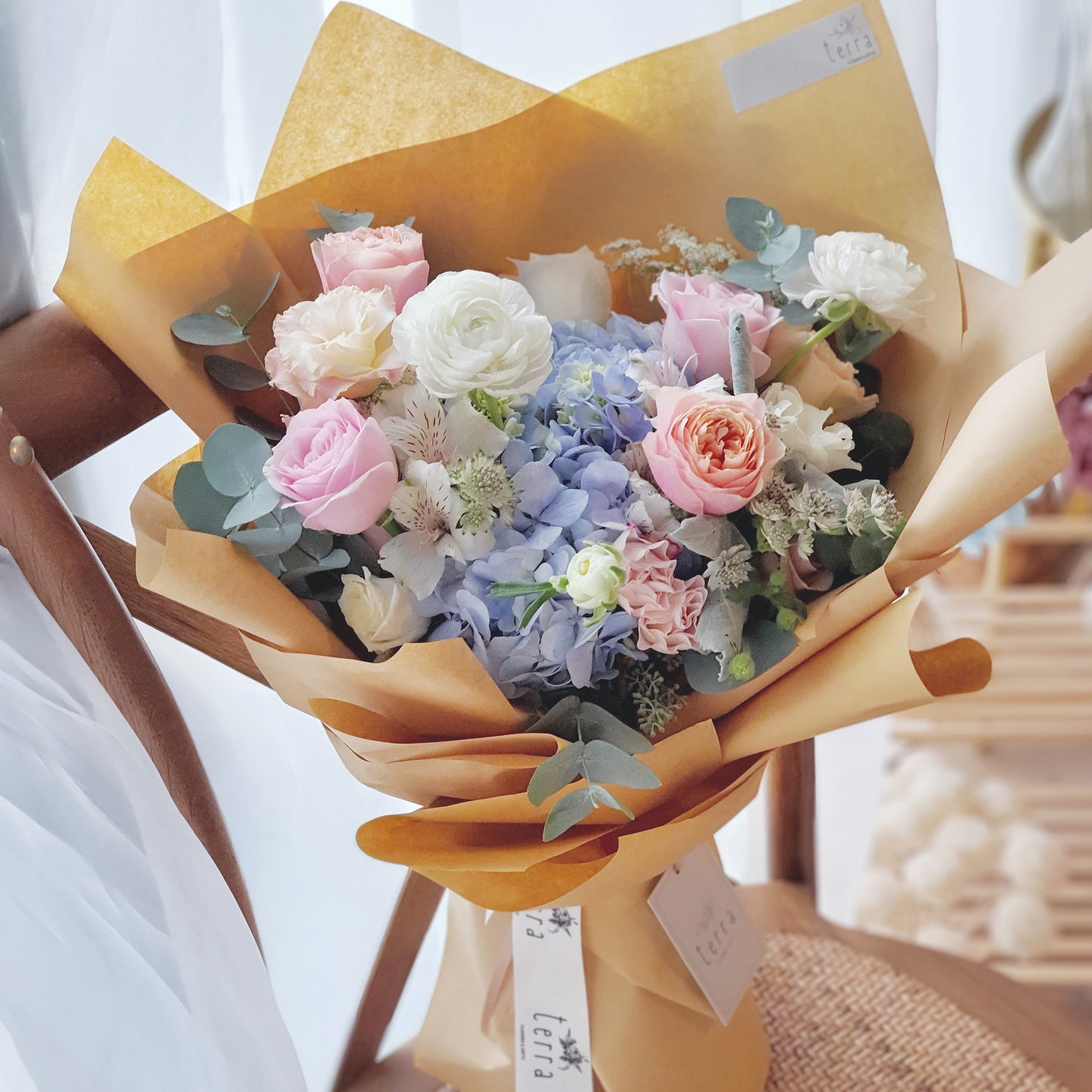Drifting Cloud Bouquet with Light Blue Hydrangea