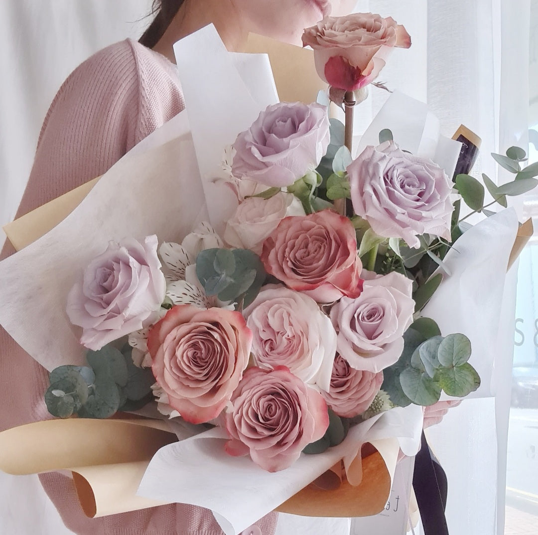 Antique Rose Bouquet