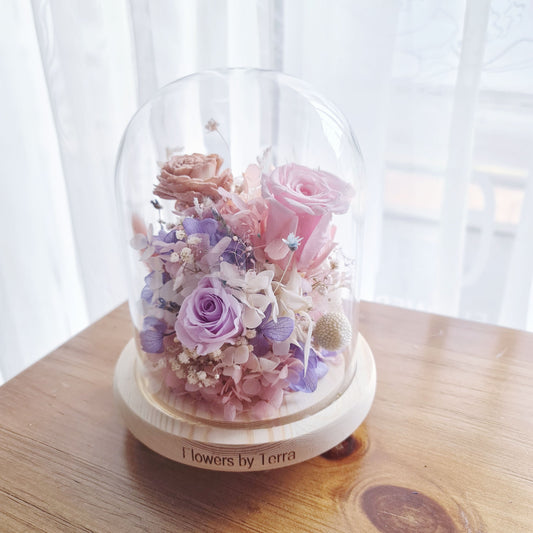 enchanté Lighted Dome with Preserved and Dried Blooms