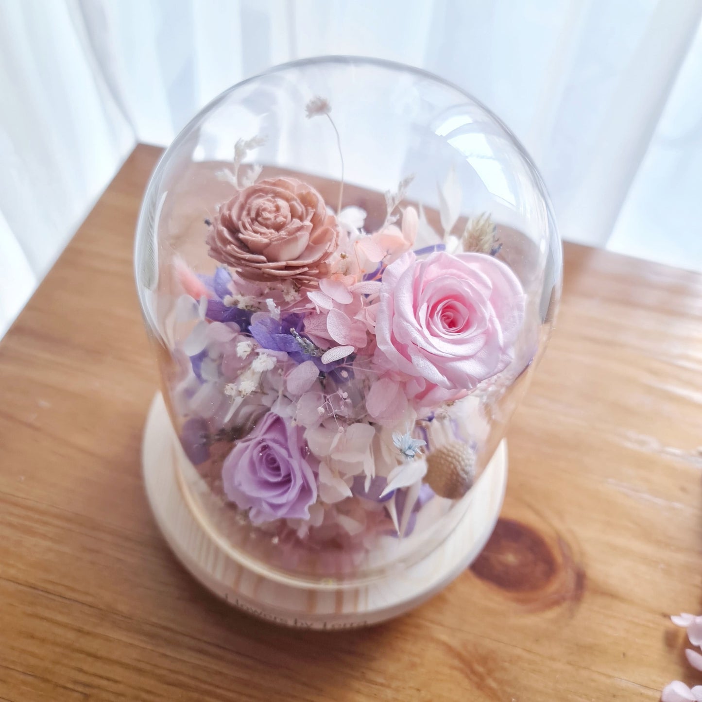 enchanté Lighted Dome with Preserved and Dried Blooms