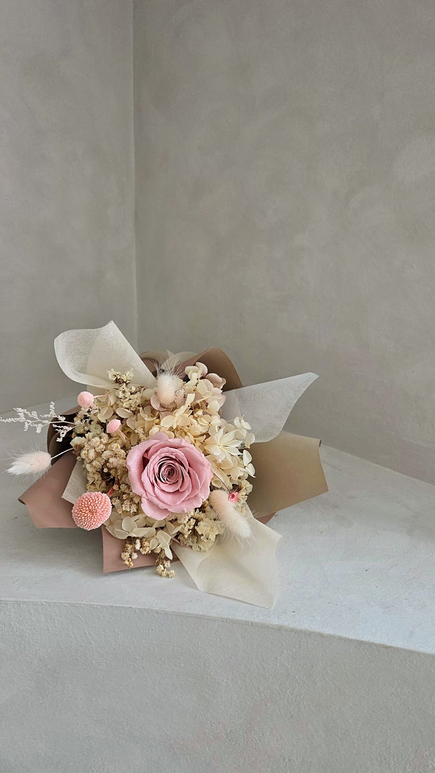 Minimal styled single everlasting rose posy for Valentine’s Day gifting