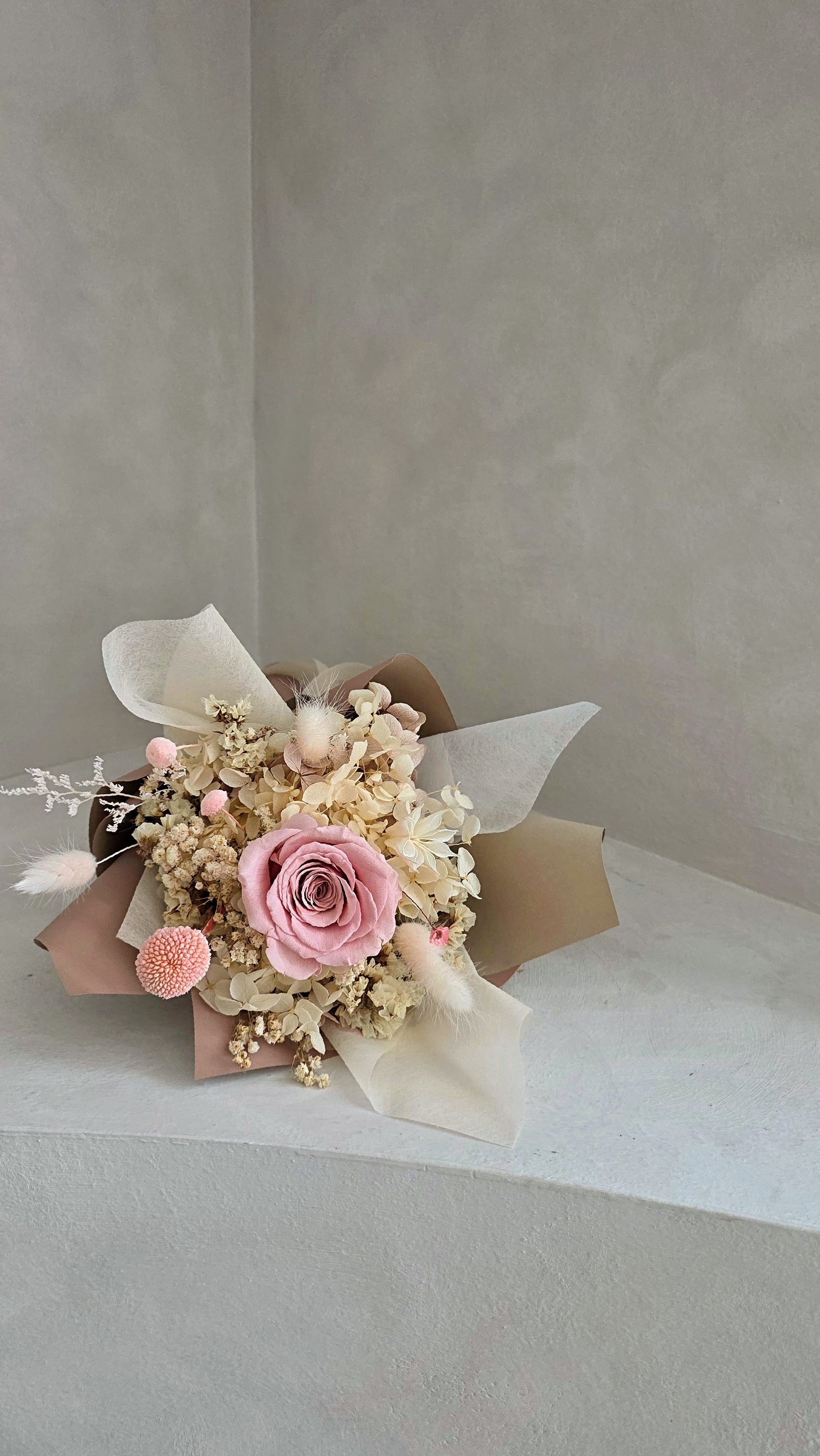 Minimal styled single everlasting rose posy for Valentine’s Day gifting