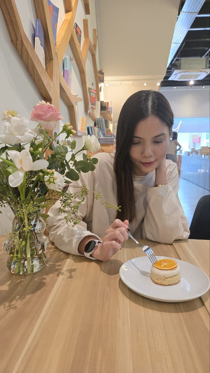 Floral Jar Arrangement Workshop at Book Bar - Where Stories Bloom